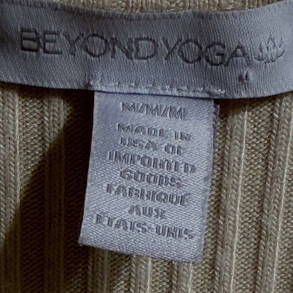 Beyond Yoga Women Medium Wide Knit Ribbed Well Traveled Tank‎ Cream - Picture 5 of 11